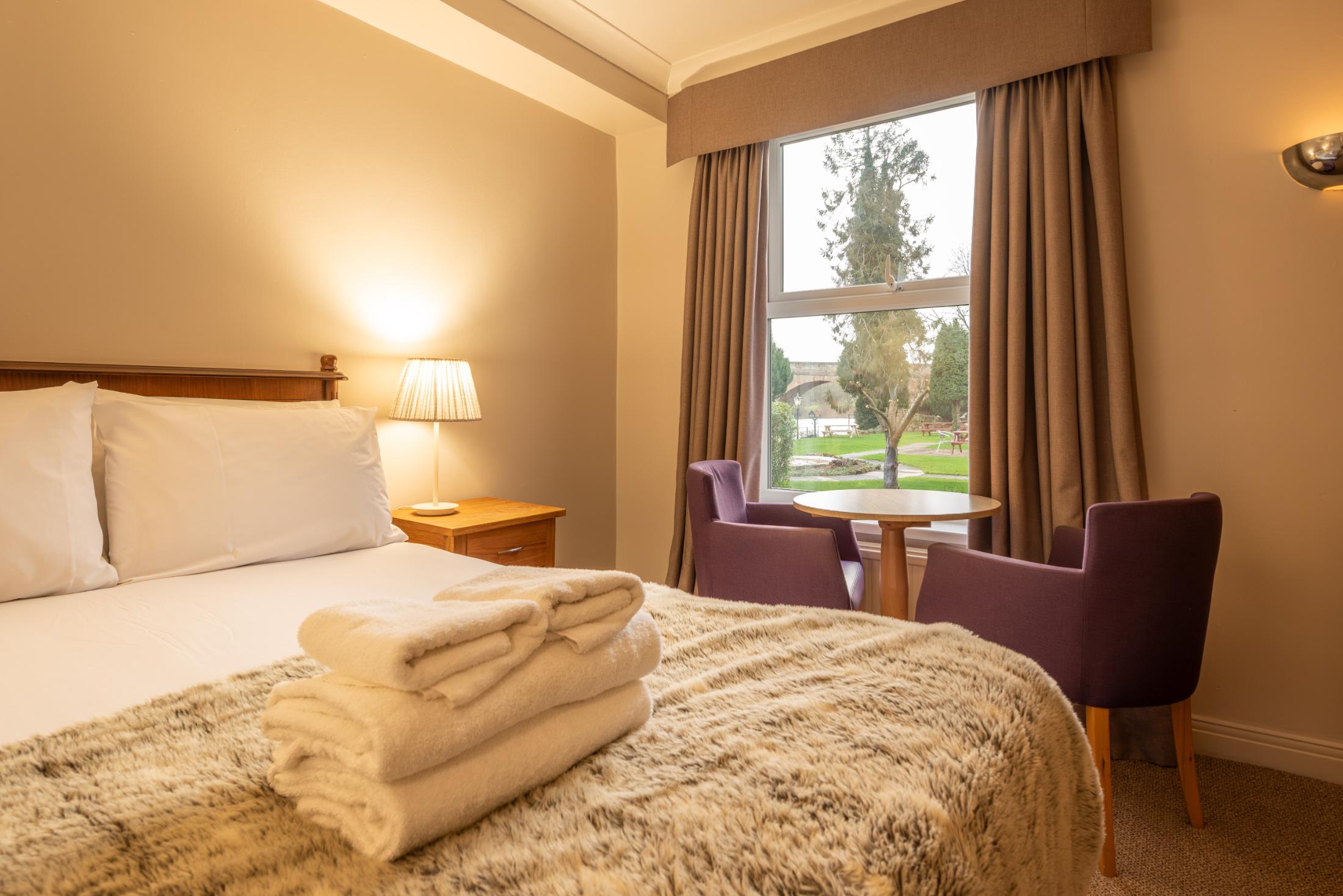 George Hotel